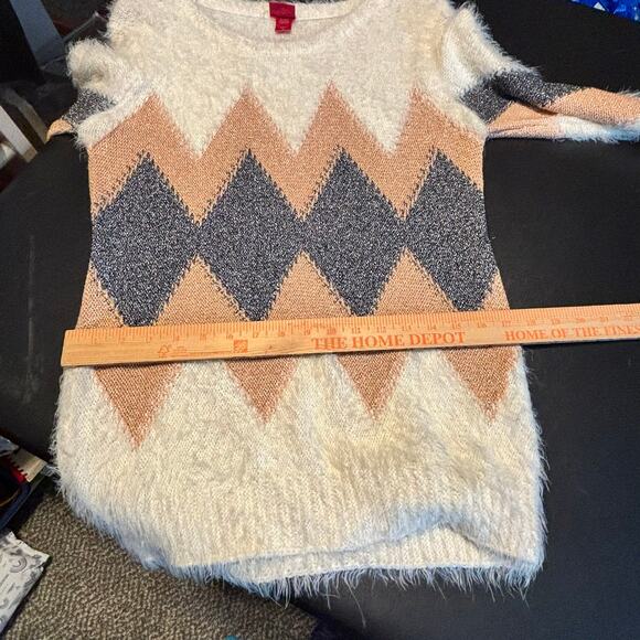 Daytrip Fuzzy Chevron Sweater Women’s L Cream Tan Gray Soft Cozy Long Sleeve - Picture 7 of 7